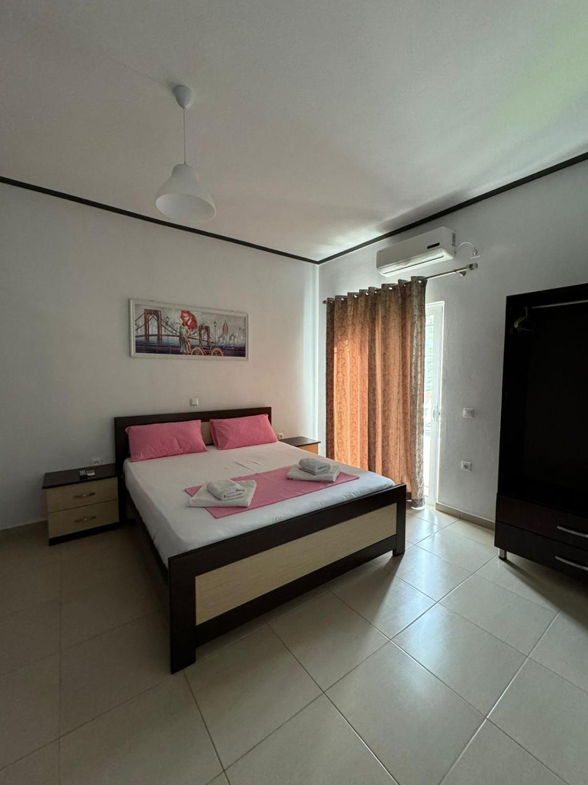 Villa Shehu Ksamil Luaran gambar