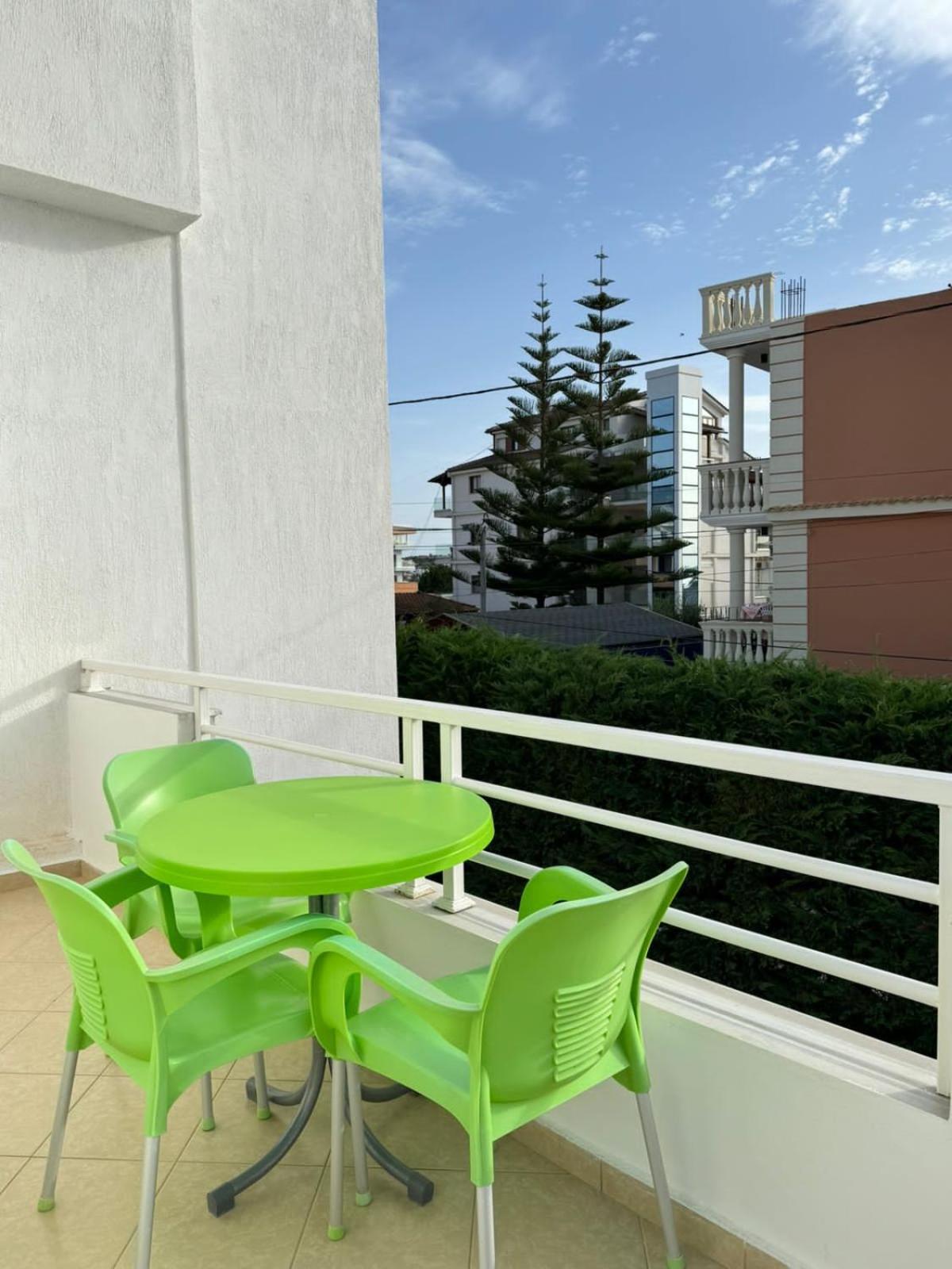 Villa Shehu Ksamil Luaran gambar