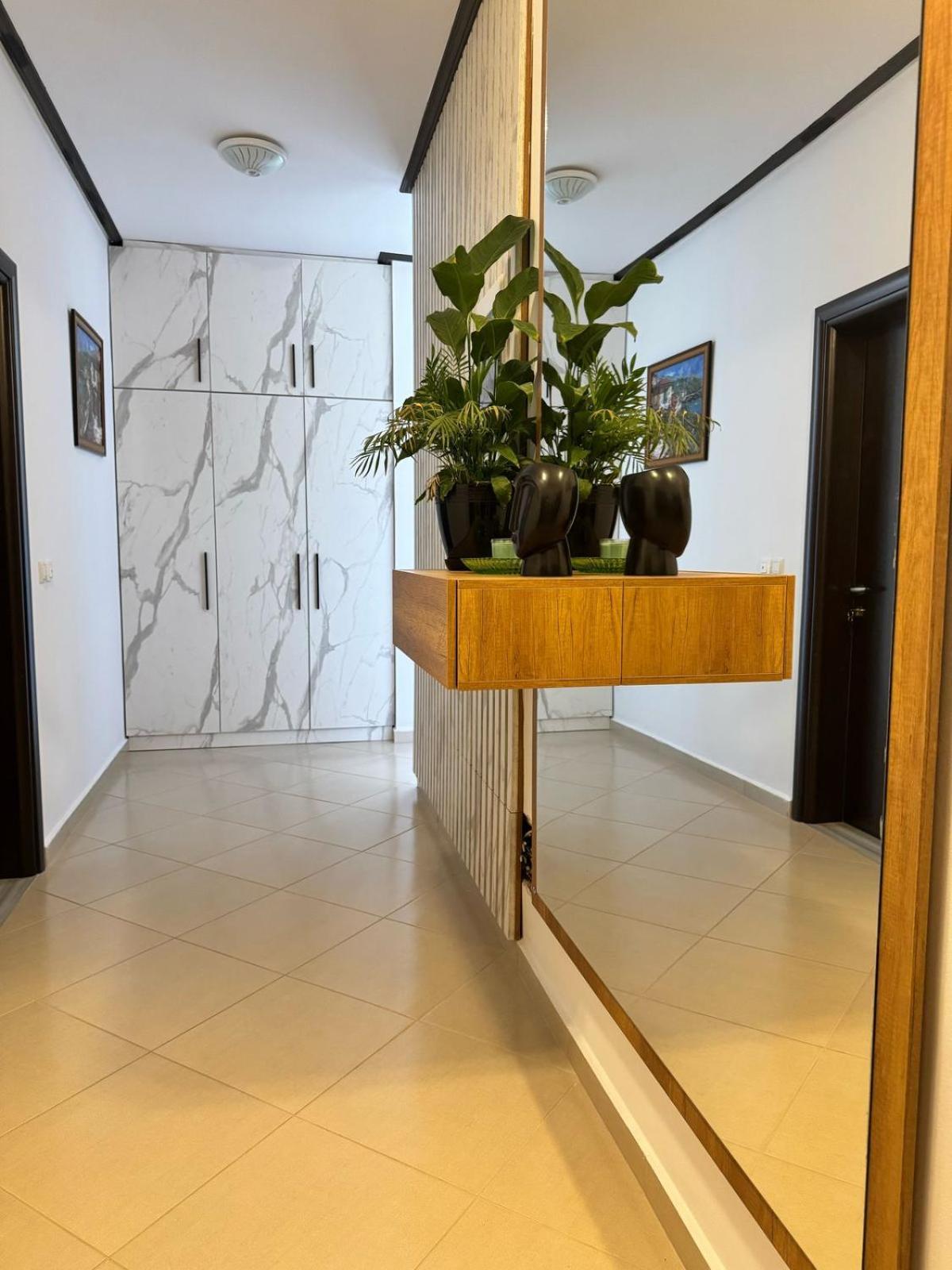 Villa Shehu Ksamil Luaran gambar